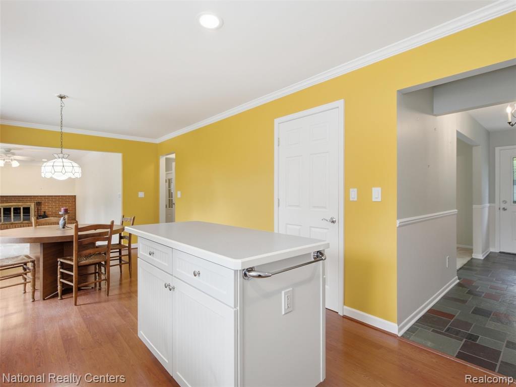 6858 Wellesley Terrace, Clarkston, MI — Photo 23