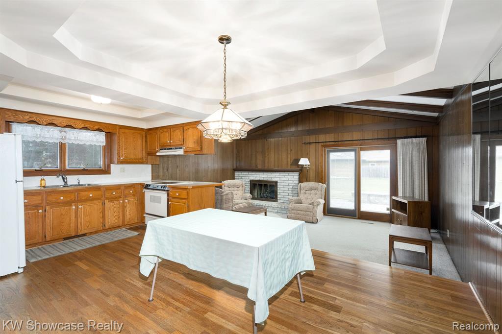 8141 Rene Court, White Lake, MI — Photo 19