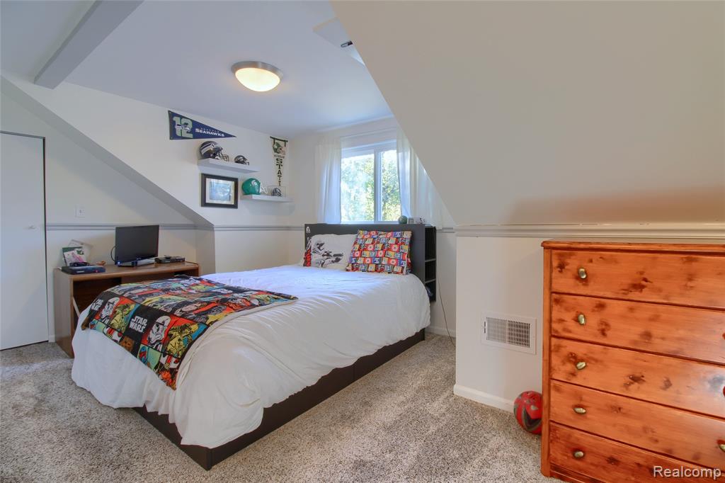 8650 Buffalo Drive, Commerce Twp, MI 48382 — Photo 18