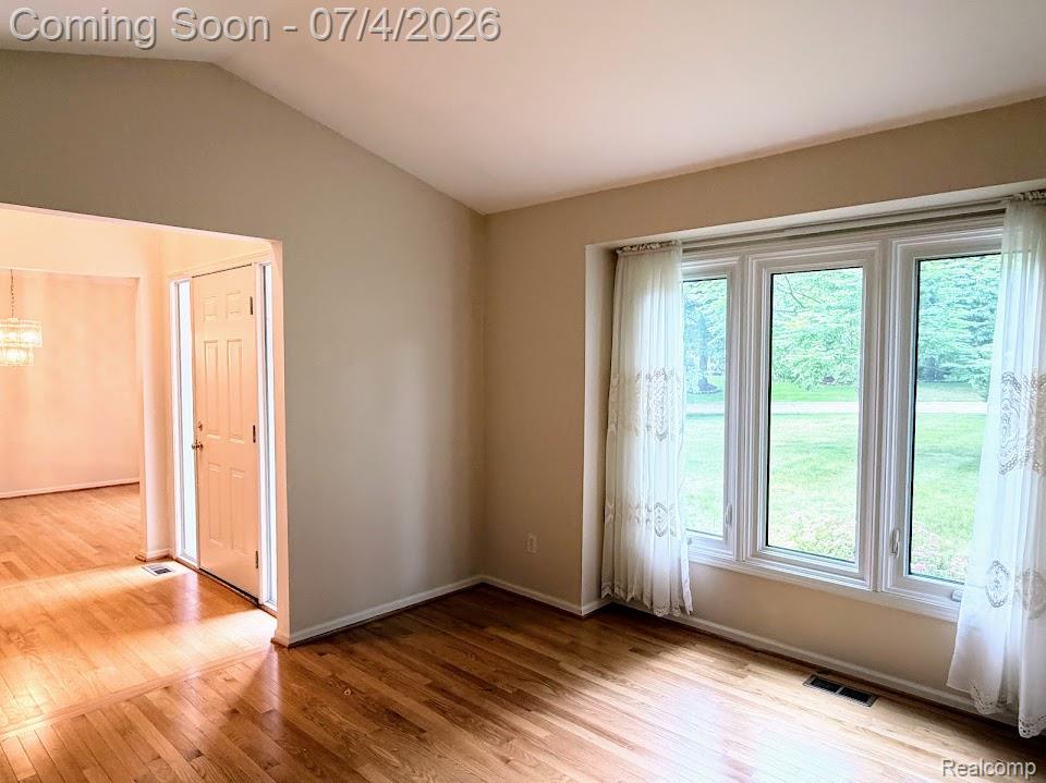 10928 Sunny Ridge Court, Pinckney, MI 48169 — Photo 7