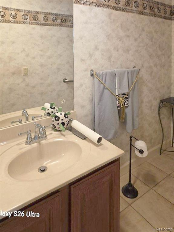 1908 Thornhill Place, Detroit, MI 48207 — Photo 8