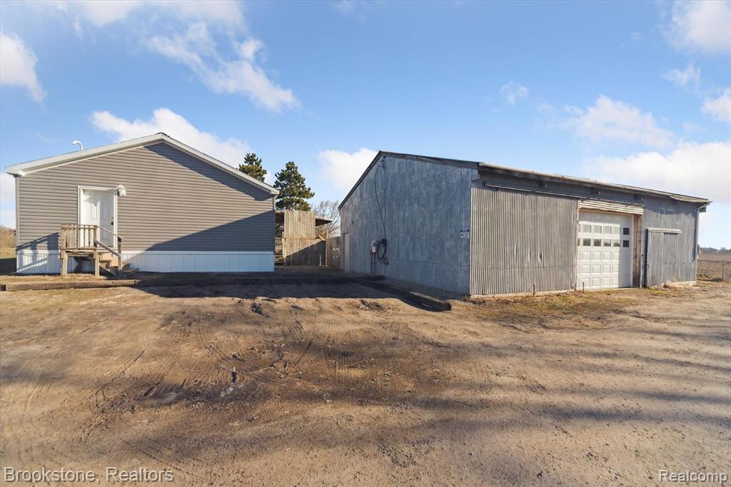 13887 S SUNFIELD, Lake Odessa, MI 48849 — Photo 3