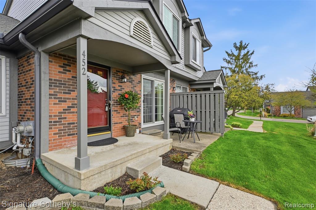 452 Nicolet Street, 6, Walled Lake, MI 48390 — Photo 8