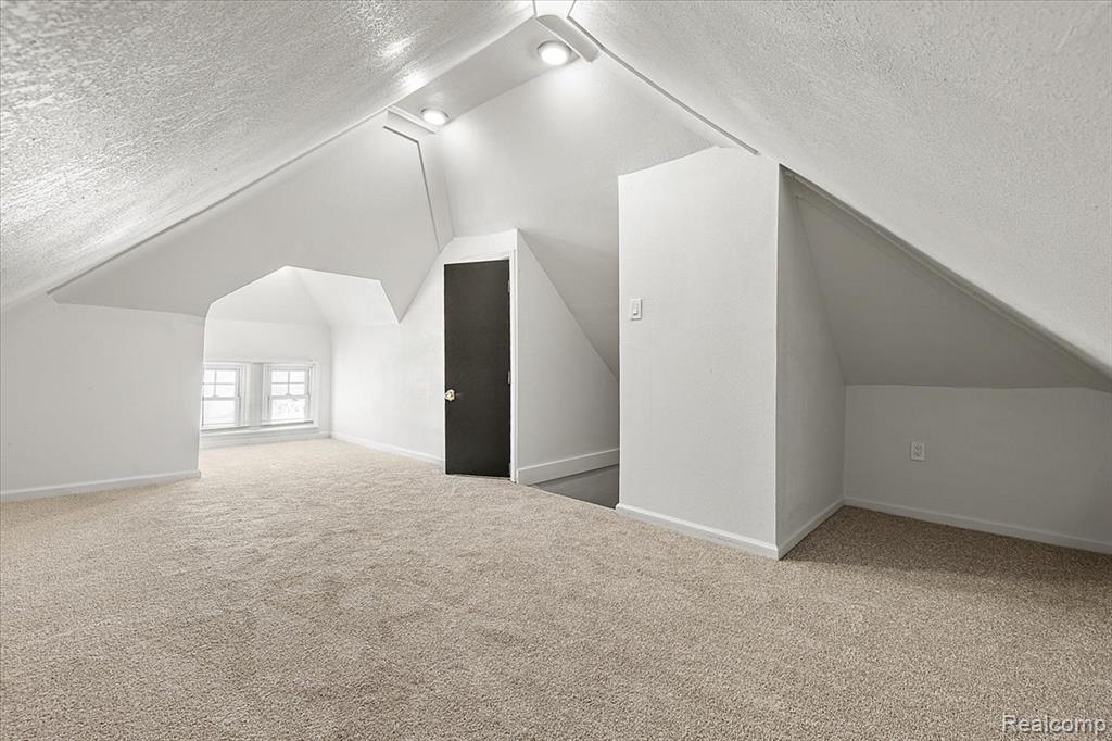 3869 Burns Street, Detroit, MI 48214 — Photo 20