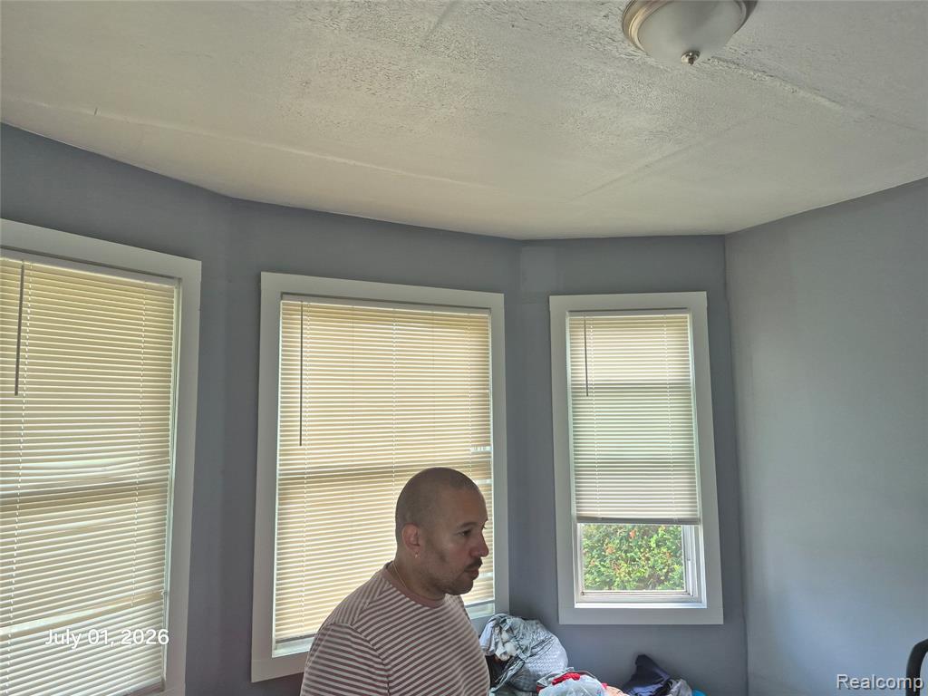 1583 Hurlbut Street, Detroit, MI 48214 — Photo 6