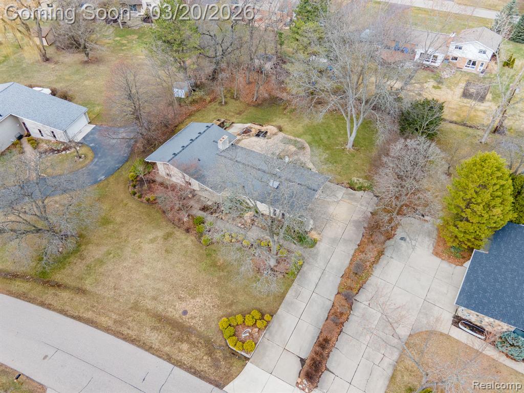 5832 Shaun Road, West Bloomfield, MI — Photo 36
