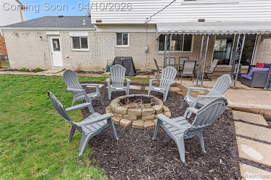 4594 Barcroft Way, Sterling Heights, MI 48310 — Photo 46