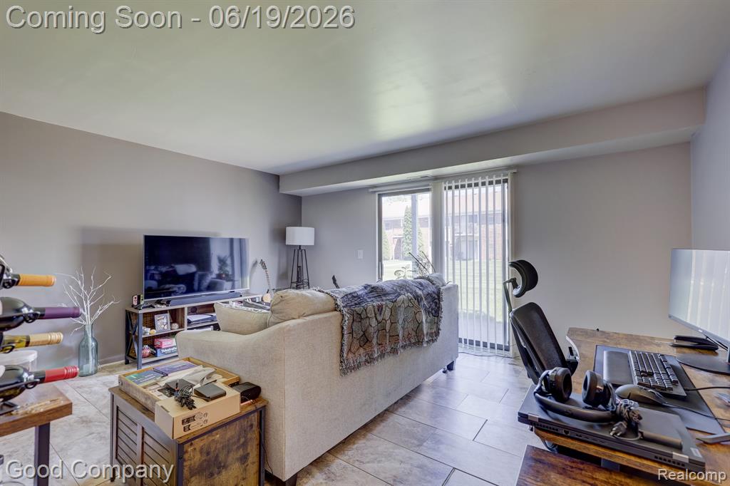43244 Mound Road, 2, Sterling Heights, MI 48314 — Photo 3