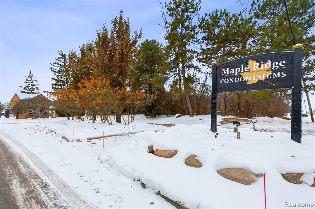 6700 Ridgefield Circle, 201, West Bloomfield, MI — Photo 26