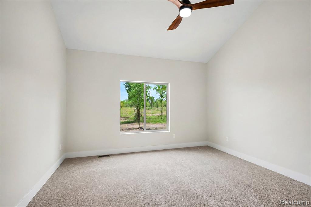 57560 Omo Road, Ray, MI — Photo 17