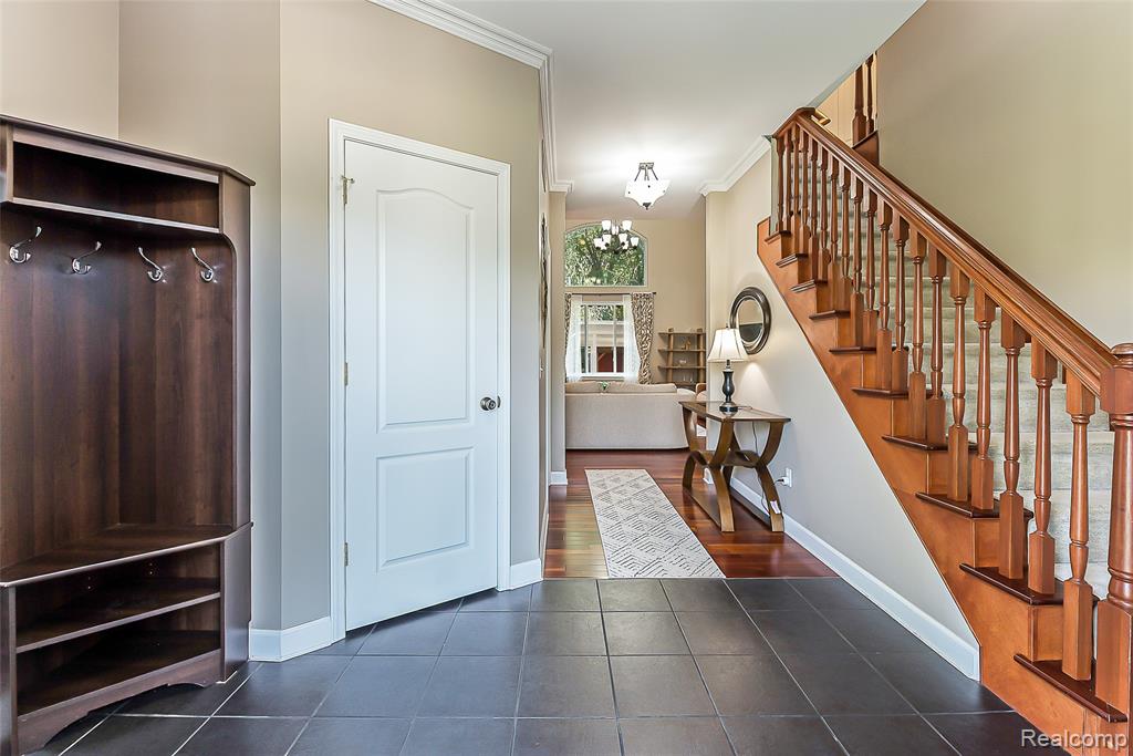 61121 Kocher Drive, South Lyon, MI 48178 — Photo 5