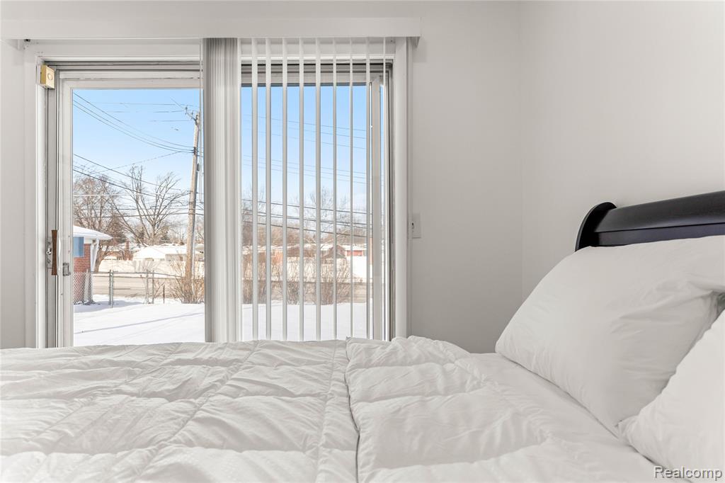 7154 Plainfield Street, Dearborn Heights, MI 48127 — Photo 43