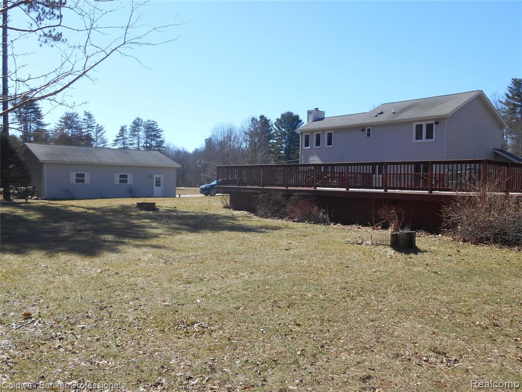 2704 Genny Ridge Drive, Lapeer, MI 48446 — Photo 22