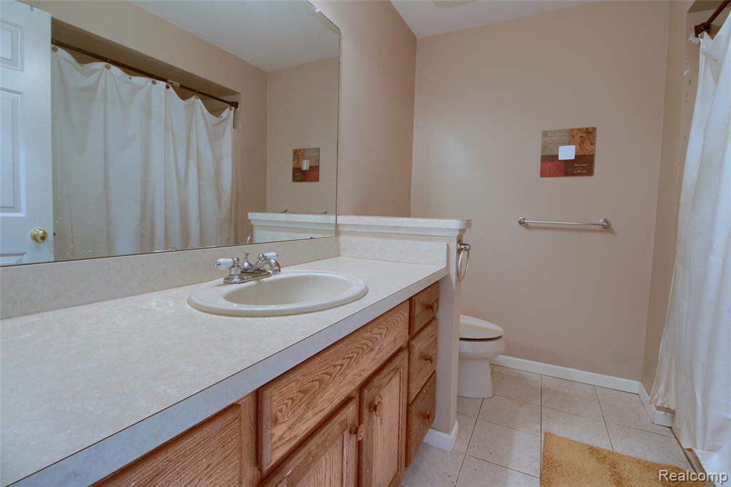 4600 Dolores Drive, Trenton, MI 48183 — Photo 35