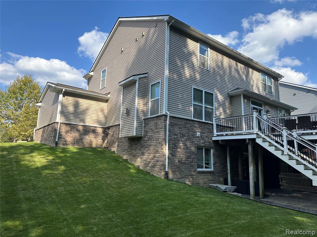 58143 Sunflower Circle S, New Hudson, MI 48165 — Photo 2