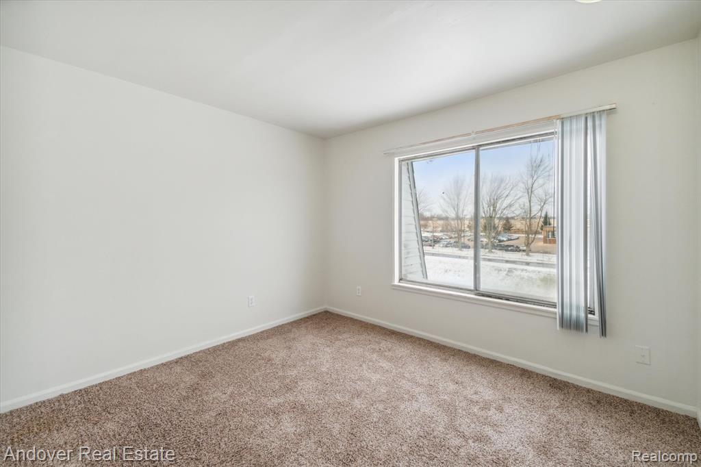 320 S Drake Road, Kalamazoo, MI 49009 — Photo 35