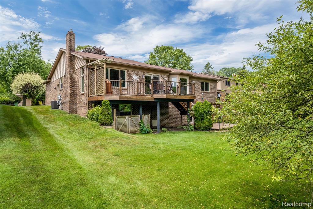 719 TEN POINT Drive, Rochester Hills, MI 48309 — Photo 37