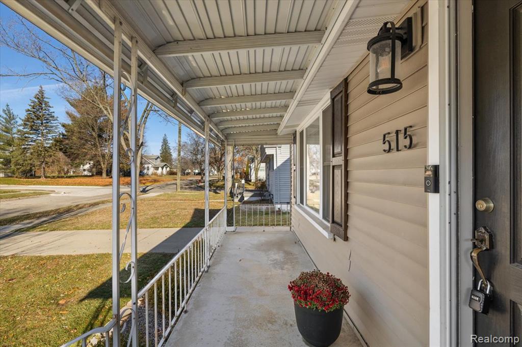 515 S Webik Avenue, Clawson, MI — Photo 5