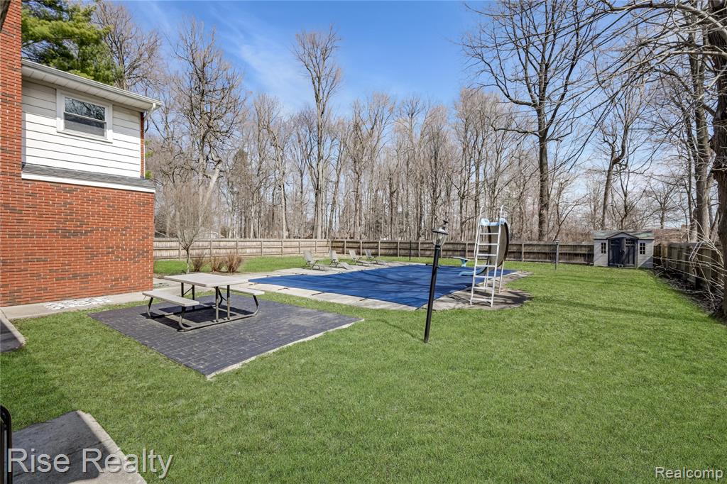 1366 Ox Yoke Drive, Flint, MI 48532 — Photo 37