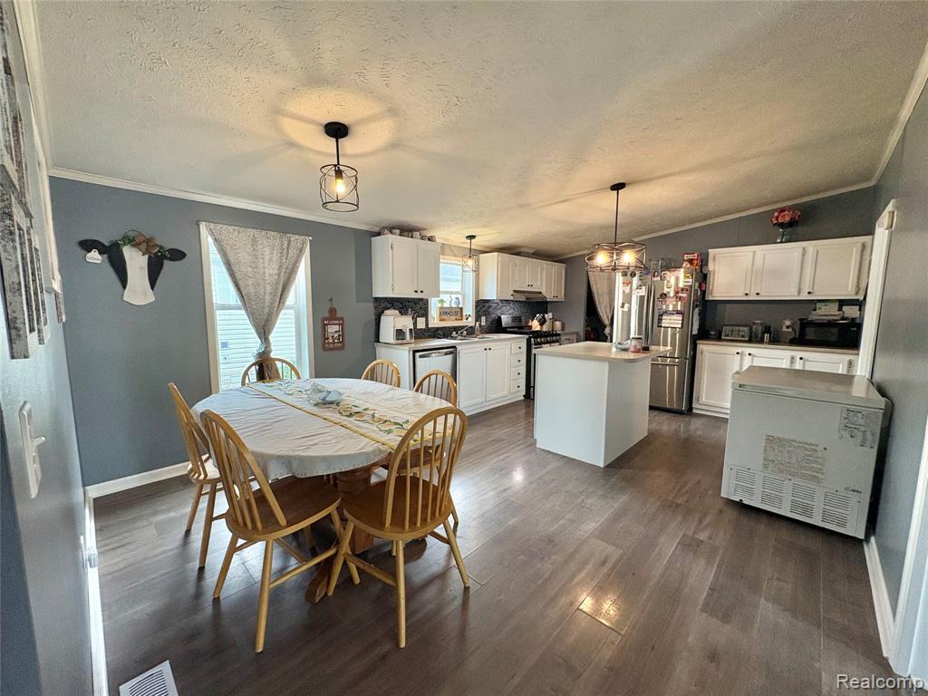 4729 Turtle Creek Drive, Howell, MI 48843 — Photo 10