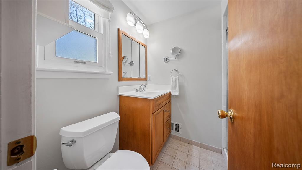 8267 Church Road, Grosse Ile, MI 48138 — Photo 33