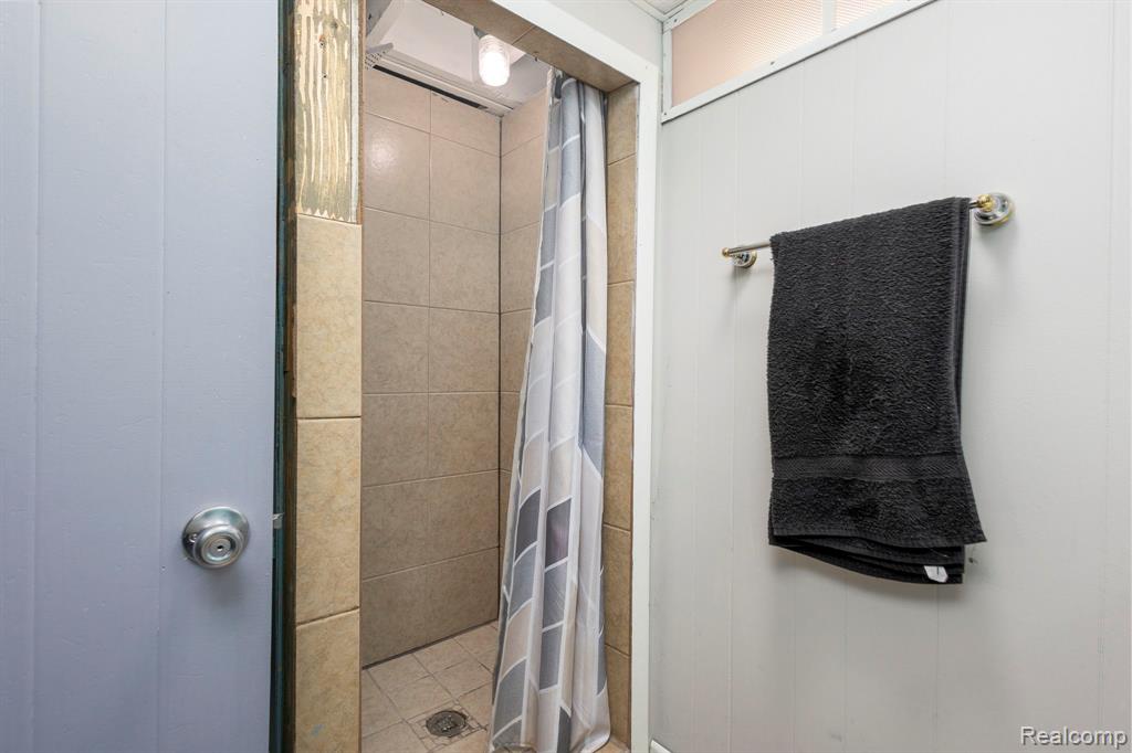 2374 Detroit Avenue, Lincoln Park, MI 48146 — Photo 20