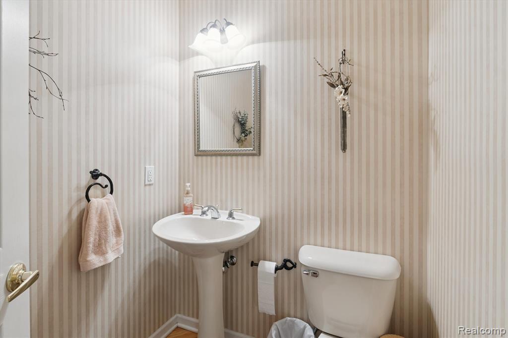 47509 Brockmor Drive, Shelby Twp, MI 48315 — Photo 22