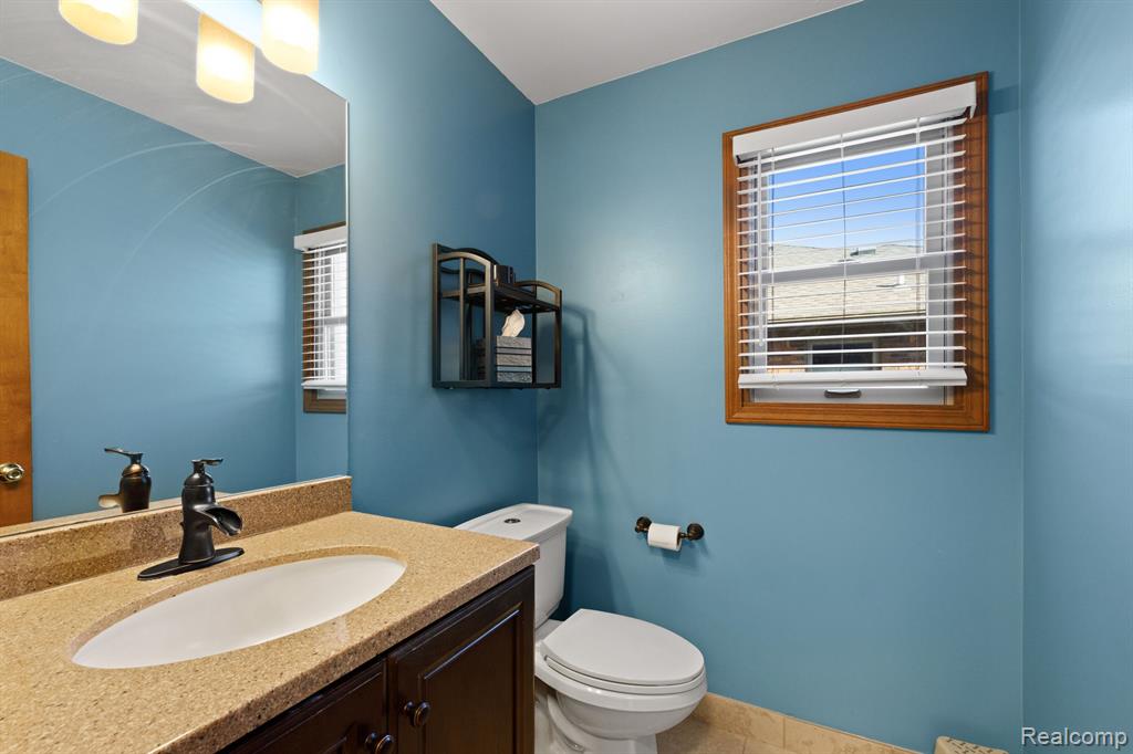 47387 MEADOWBROOK Drive, Macomb, MI 48044 — Photo 15