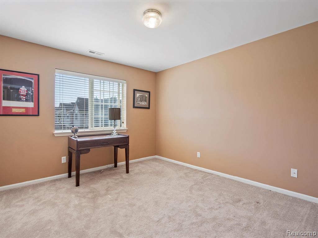 23050 FAIRLANE Boulevard, B 16, Woodhaven, MI 48183 — Photo 18