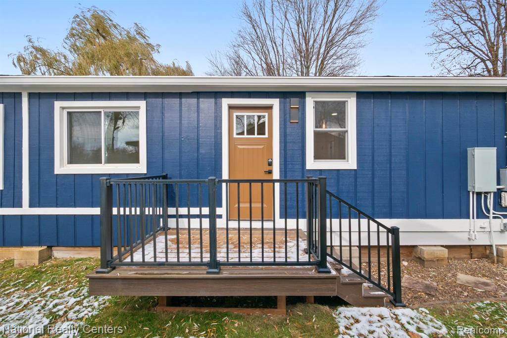 12123 Kirby Lane, South Lyon, MI 48178 — Photo 6