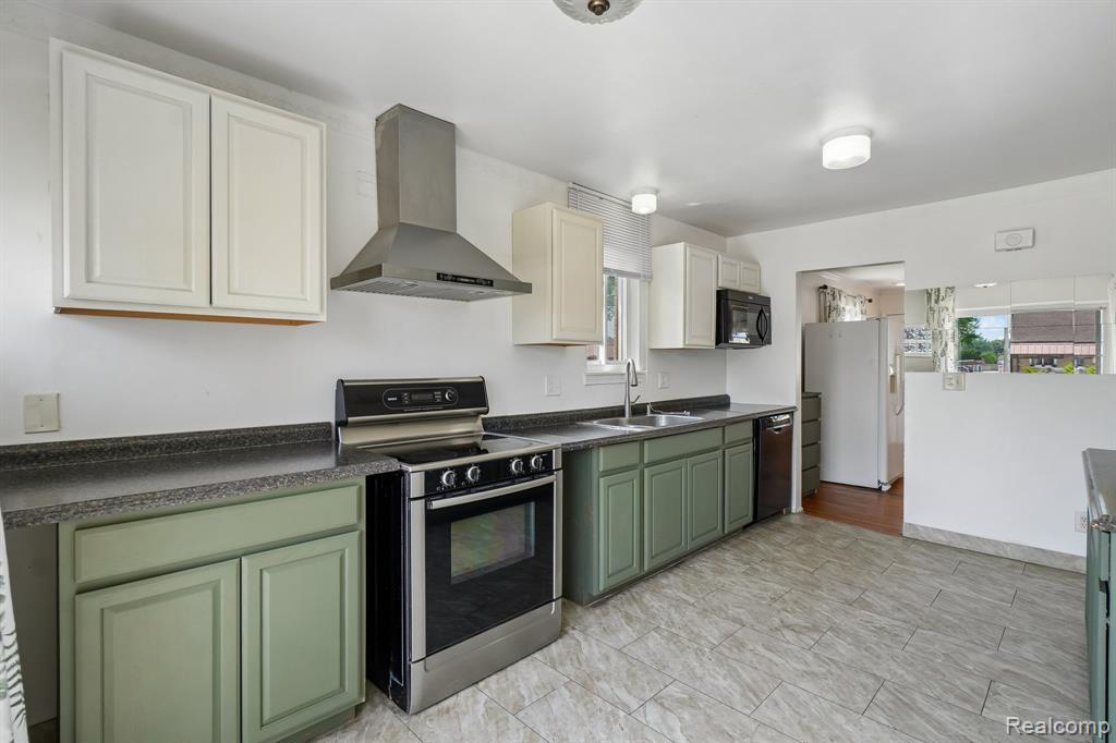 8401 18 Mile Road, 112, Sterling Heights, MI 48313 — Photo 9
