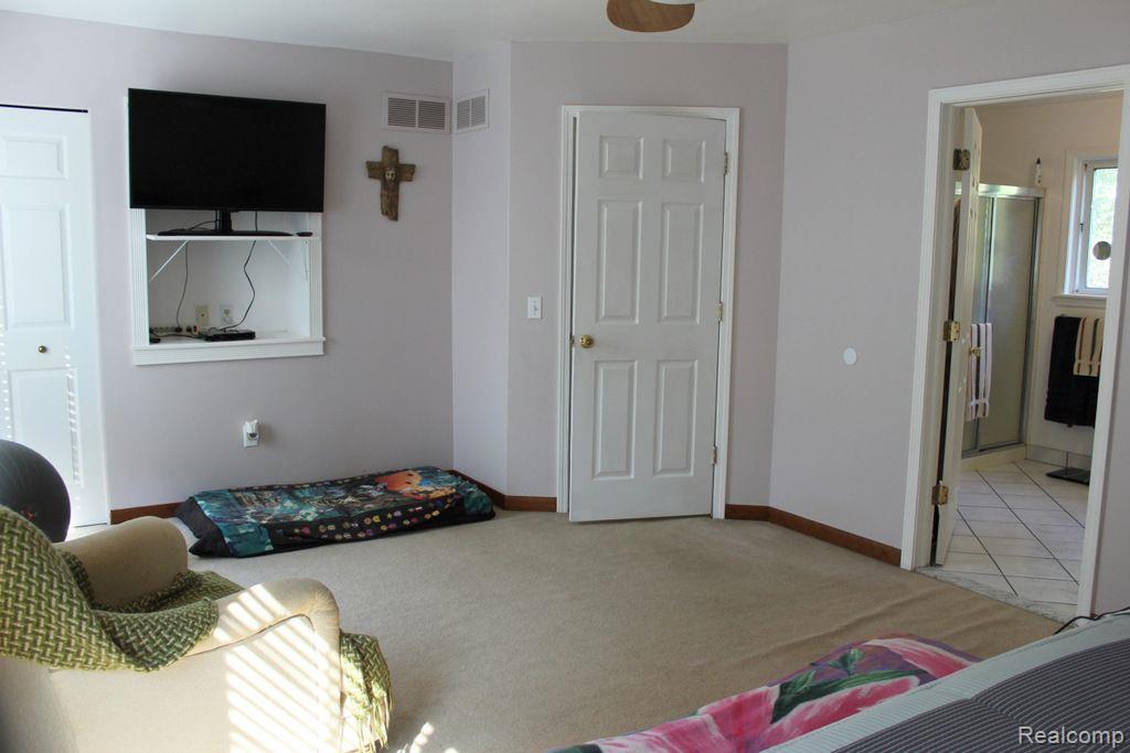 8620 RATTALEE LAKE Road, Clarkston, MI 48348 — Photo 19