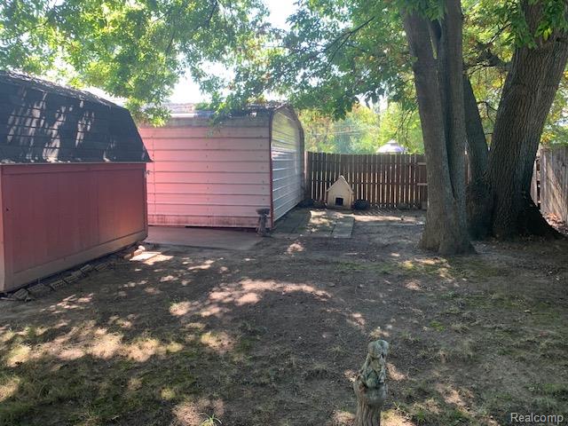 5709 Suburban Court, Flint, MI 48505 — Photo 34
