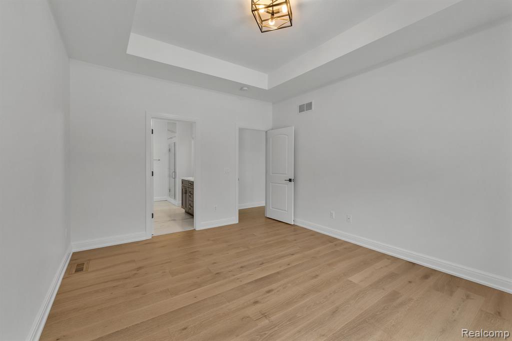 22664 Colgate Street, Farmington, MI 48336 — Photo 16