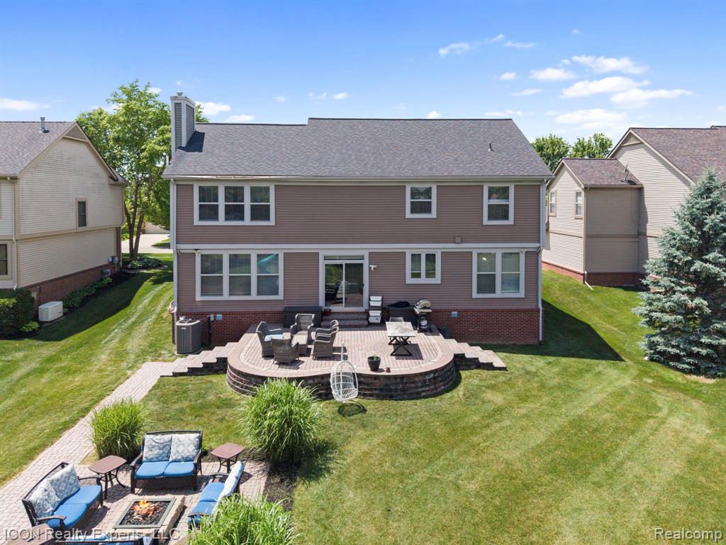 884 Grandview Drive, Commerce Twp, MI 48390 — Photo 46