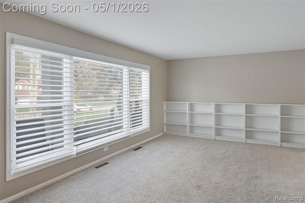 6109 Pebbleshire Drive, Grand Blanc, MI 48439 — Photo 12
