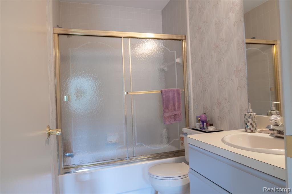 37839 Siena Drive, Farmington Hills, MI 48331 — Photo 34