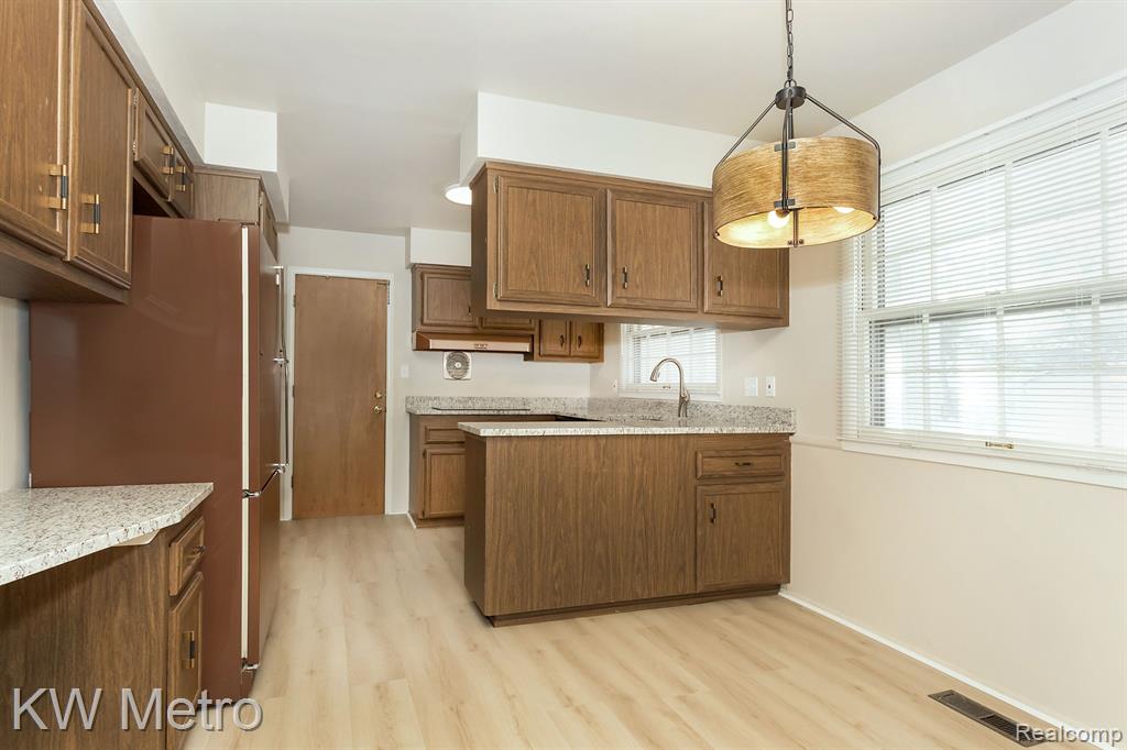 6603 TIMBER RIDGE Drive, Bloomfield Hills, MI 48301 — Photo 9