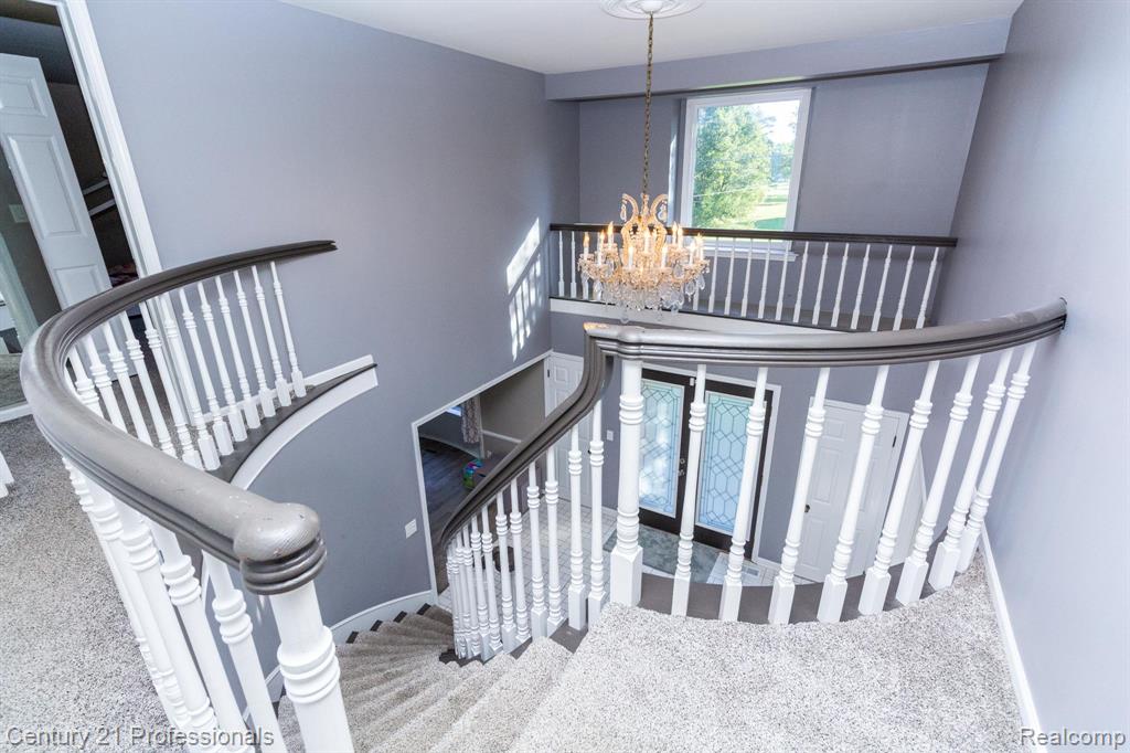 9418 Oakmont Drive, Grand Blanc, MI 48439 — Photo 23
