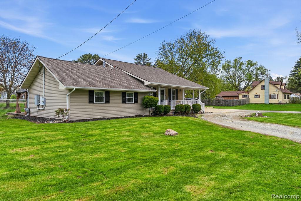 4246 S Durand Road, Durand, MI 48429 — Photo 5