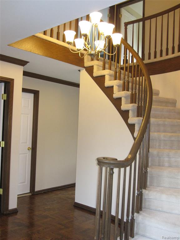 396 Shellbourne Drive, Rochester Hills, MI 48309 — Photo 7