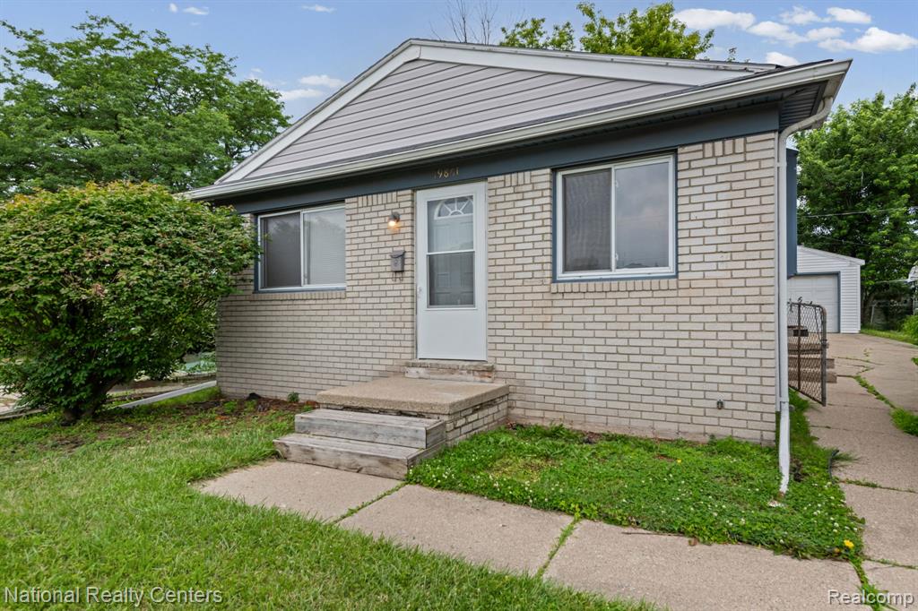 19861 Vermander Avenue, Clinton Twp, MI 48035 — Photo 3