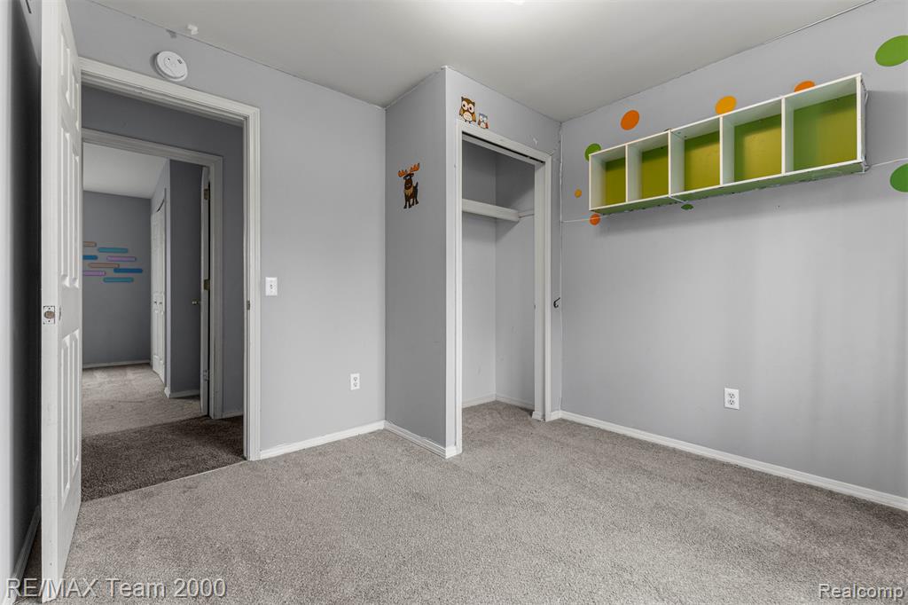 2714 Hallman Avenue, Waterford, MI 48328 — Photo 23