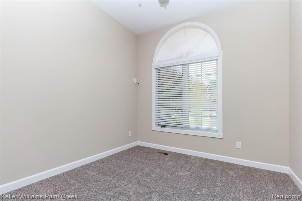 20695 Gaberty Drive, Clinton Twp, MI 48038 — Photo 31