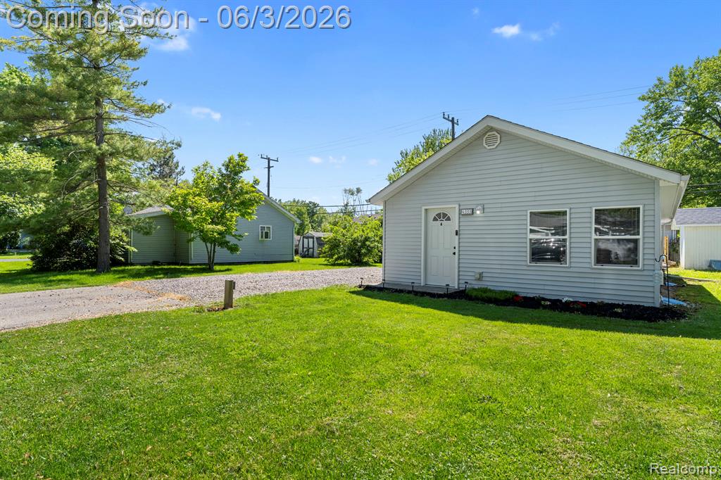4333 Avenue E, Newport, MI 48166 — Photo 2