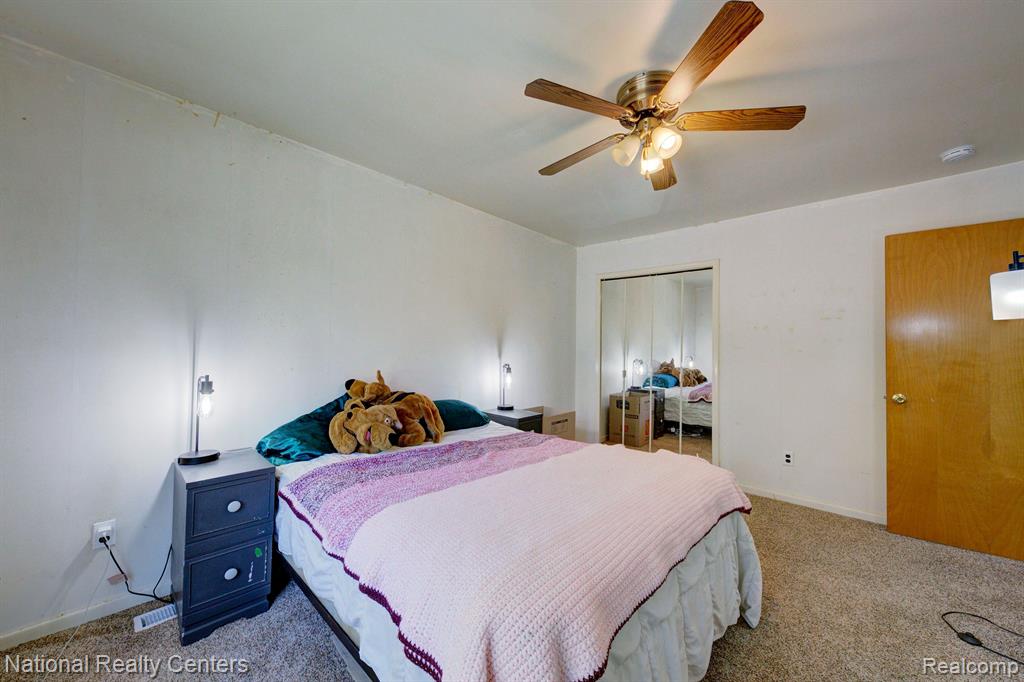 41702 BEDFORD Drive, Canton, MI 48187 — Photo 13
