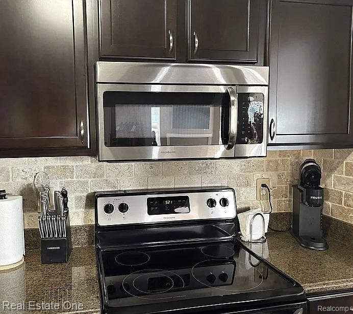 52069 Naugatuck Drive, 47, Macomb, MI 48042 — Photo 11