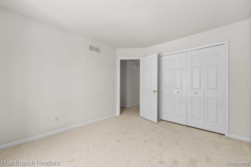 7364 SHERWOOD CREEK, 21, West Bloomfield, MI — Photo 28