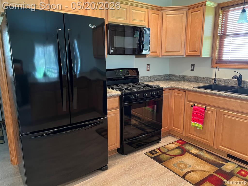 6895 Fairway, Howell, MI 48843 — Photo 8