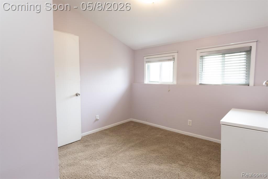 20804 Rensselaer Street, Farmington, MI 48336 — Photo 17